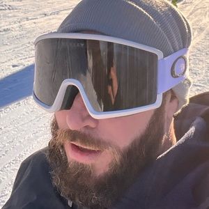 Meet your Posher, Lee